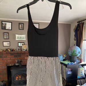 CIY Triangles Junior Size 11 Women's Sleeveless Black and White Cocktail Dress